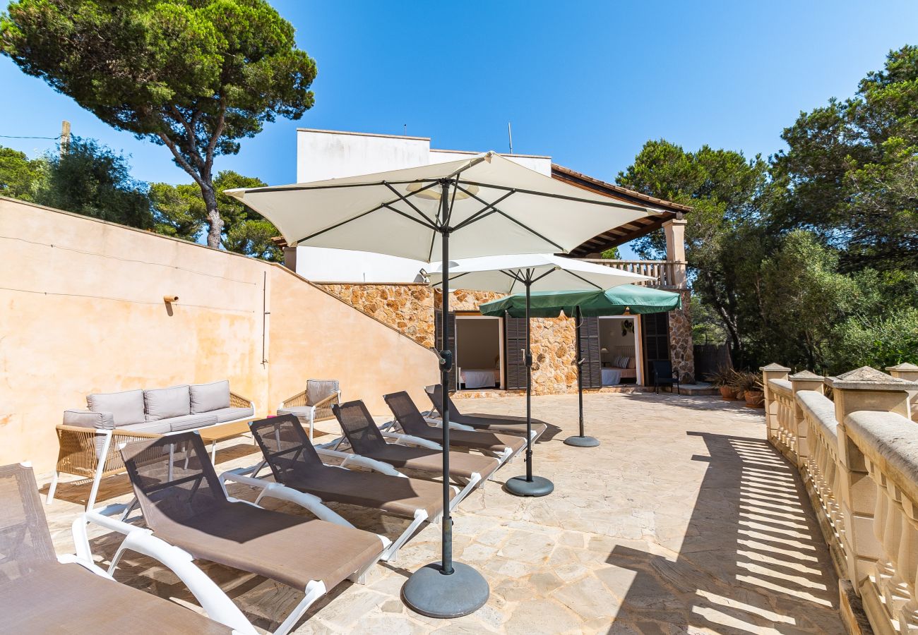 Villa in Cala Santanyi - Villa Escaletas holiday house just 600 m from Cala Santanyí beach with pool and air conditioning Villa in Cala Santanyi - Villa Escaletas holiday house just 600 m from Cala Santanyí beach with pool and air conditioning