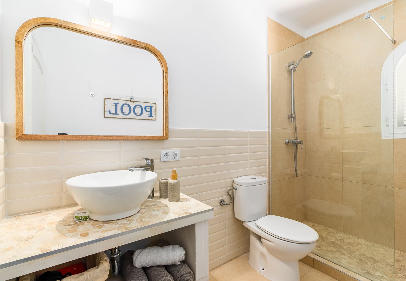 Villa in Cala Santanyi - Villa Escaletas holiday house just 600 m from Cala Santanyí beach with pool and air conditioning Villa in Cala Santanyi - Villa Escaletas holiday house just 600 m from Cala Santanyí beach with pool and air conditioning