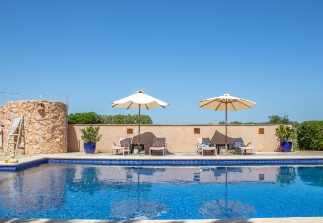 Country house in Santanyi - Finca Aries Mallorcan style finca for monthly rentals in Santanyi Country house in Santanyi - Finca Aries Mallorcan style finca for monthly rentals in Santanyi
