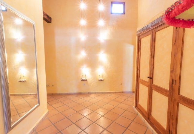 Country house in Santanyi - Finca Aries Mallorcan style finca for monthly rentals in Santanyi Country house in Santanyi - Finca Aries Mallorcan style finca for monthly rentals in Santanyi