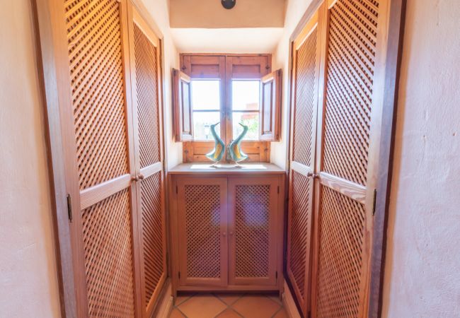 Country house in Santanyi - Finca Aries Mallorcan style finca for monthly rentals in Santanyi Country house in Santanyi - Finca Aries Mallorcan style finca for monthly rentals in Santanyi