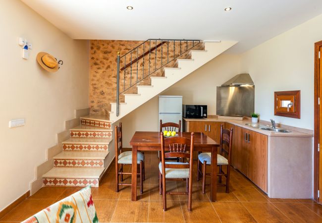 Country house in Santanyi - Ses Angoixes holiday house for 10 people with private tennis court and pool in Santanyí Country house in Santanyi - Ses Angoixes holiday house for 10 people with private tennis court and pool in Santanyí