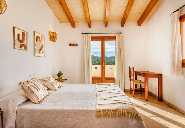 Country house in Cas Concos - Finca Son Peris idyllic holiday house with pool and panoramic views in Cas Concos Country house in Cas Concos - Finca Son Peris idyllic holiday house with pool and panoramic views in Cas Concos