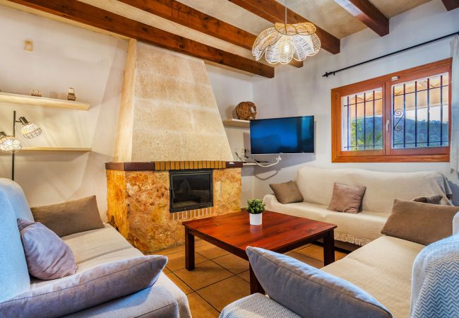 Country house in Cas Concos - Finca Son Peris idyllic holiday house with pool and panoramic views in Cas Concos Country house in Cas Concos - Finca Son Peris idyllic holiday house with pool and panoramic views in Cas Concos