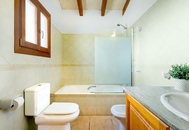 Country house in Cas Concos - Finca Son Peris idyllic holiday house with pool and panoramic views in Cas Concos Country house in Cas Concos - Finca Son Peris idyllic holiday house with pool and panoramic views in Cas Concos