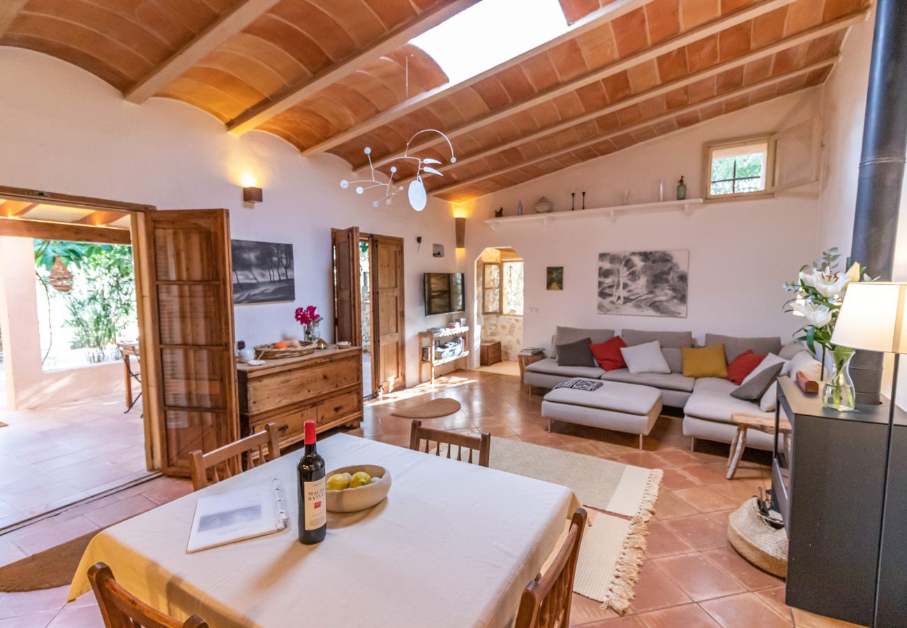 Country house in Santanyi - Can Blai Blai country house with garden, views and swimming pool in Santanyi