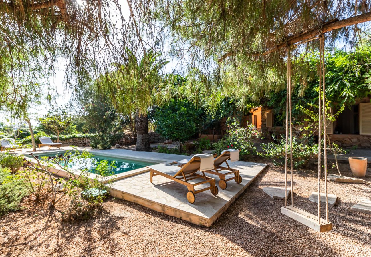 Country house in Santanyi - Can Blai Blai country house with garden, views and swimming pool in Santanyi