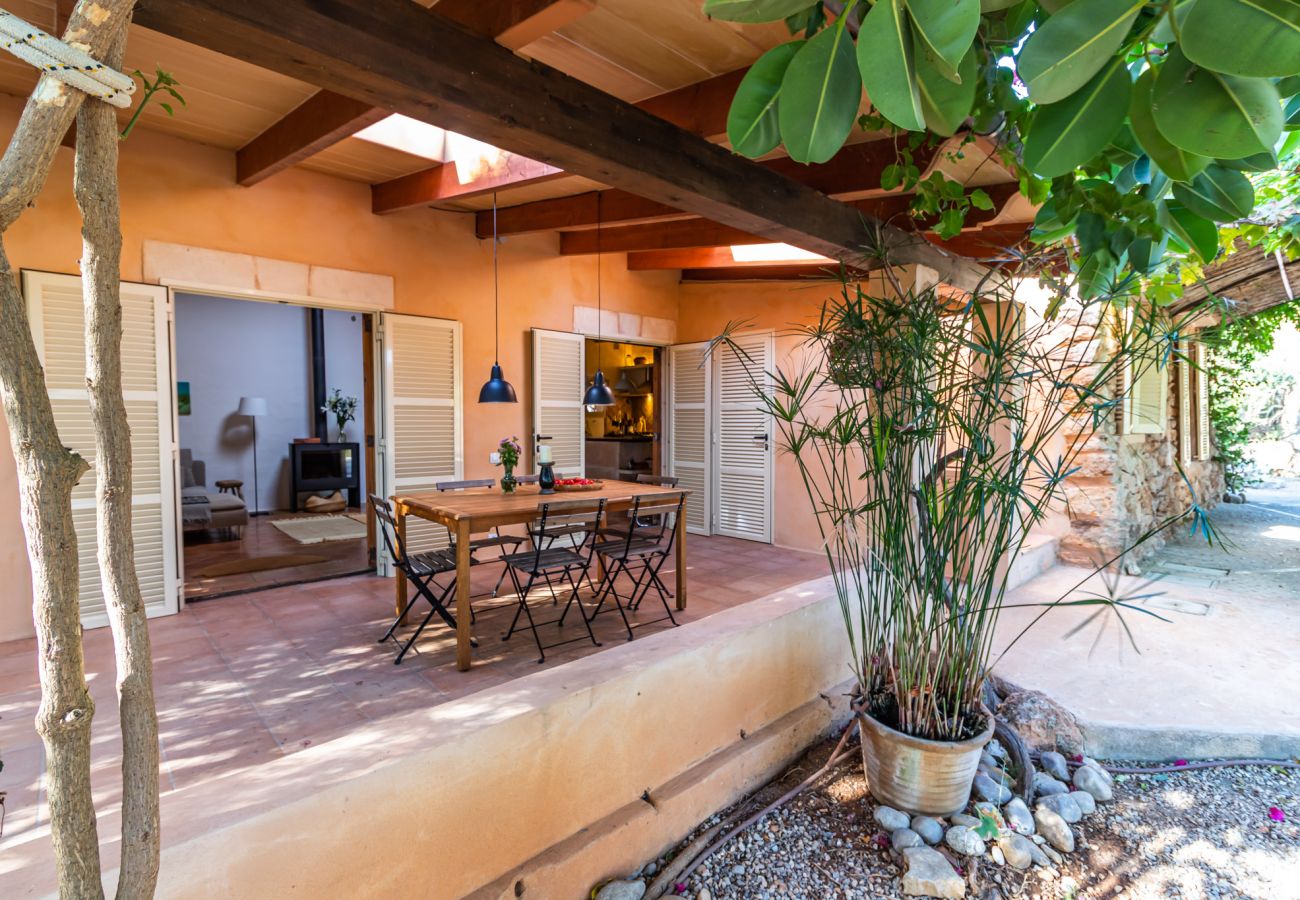 Country house in Santanyi - Can Blai Blai country house with garden, views and swimming pool in Santanyi
