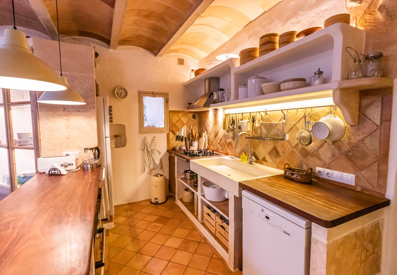 Country house in Santanyi - Can Blai Blai country house with garden, views and swimming pool in Santanyi