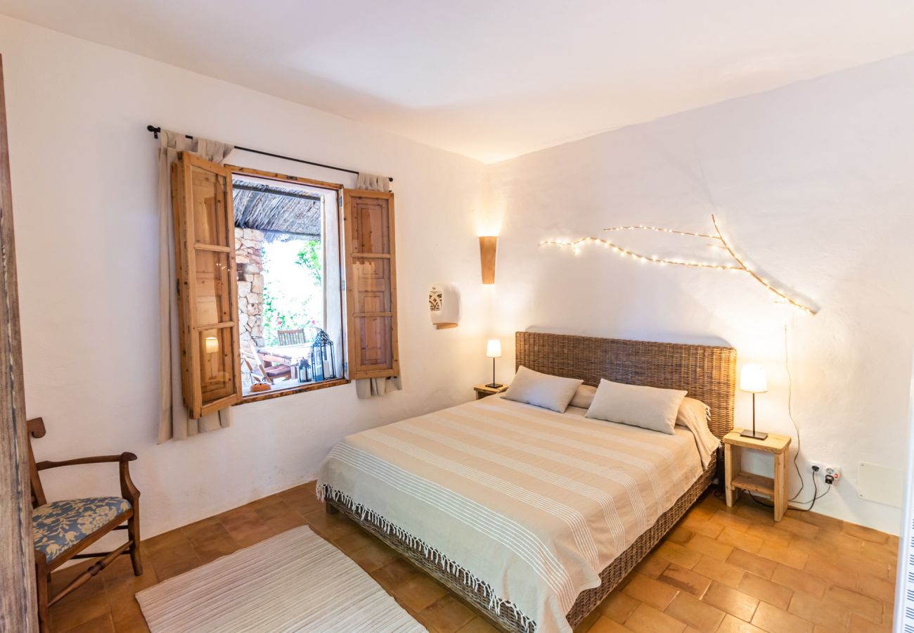 Country house in Santanyi - Can Blai Blai country house with garden, views and swimming pool in Santanyi