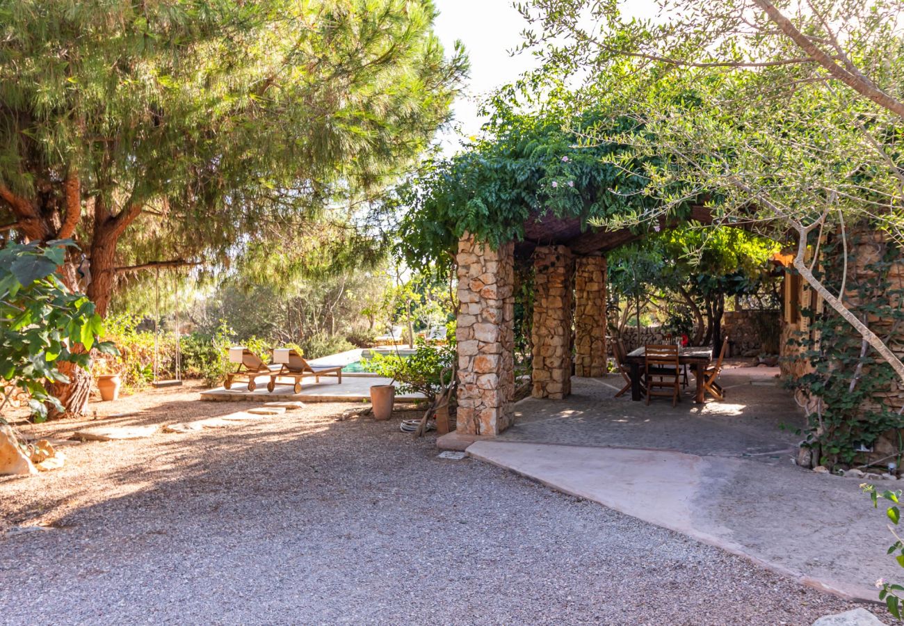 Country house in Santanyi - Can Blai Blai country house with garden, views and swimming pool in Santanyi