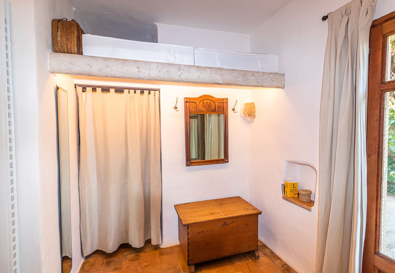 Country house in Santanyi - Can Blai Blai country house with garden, views and swimming pool in Santanyi