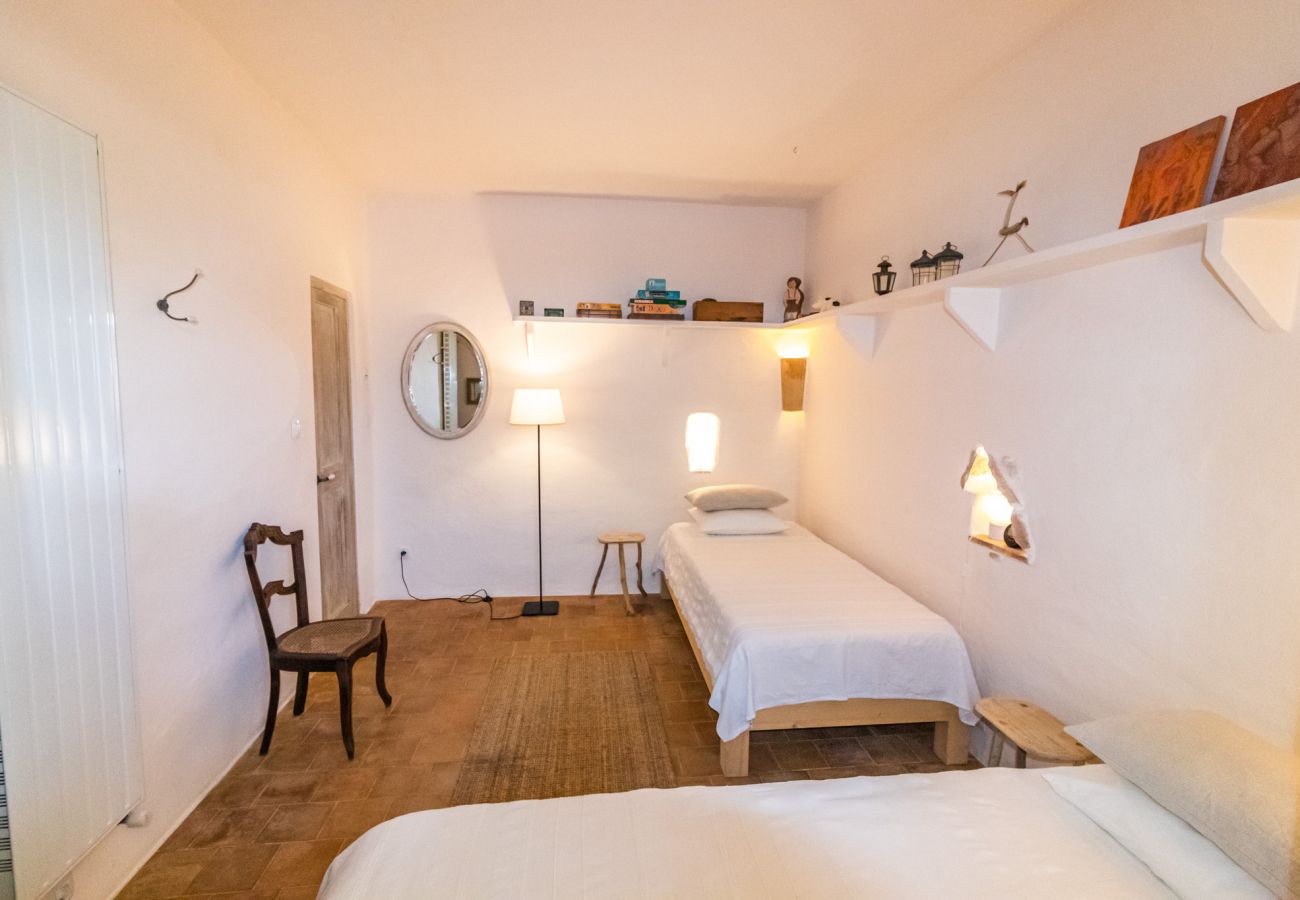 Country house in Santanyi - Can Blai Blai country house with garden, views and swimming pool in Santanyi