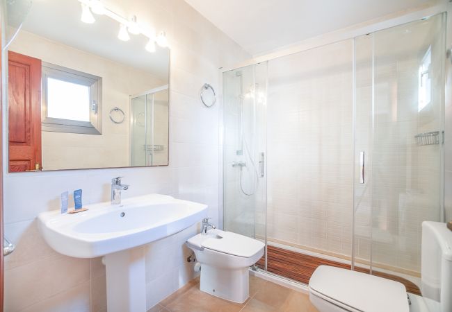 Villa in Cala Santanyi - Villa Can Ferrando holiday house in Cala Santanyi first line seaview with Mediterranean luxury Villa in Cala Santanyi - Villa Can Ferrando holiday house in Cala Santanyi first line seaview with Mediterranean luxury