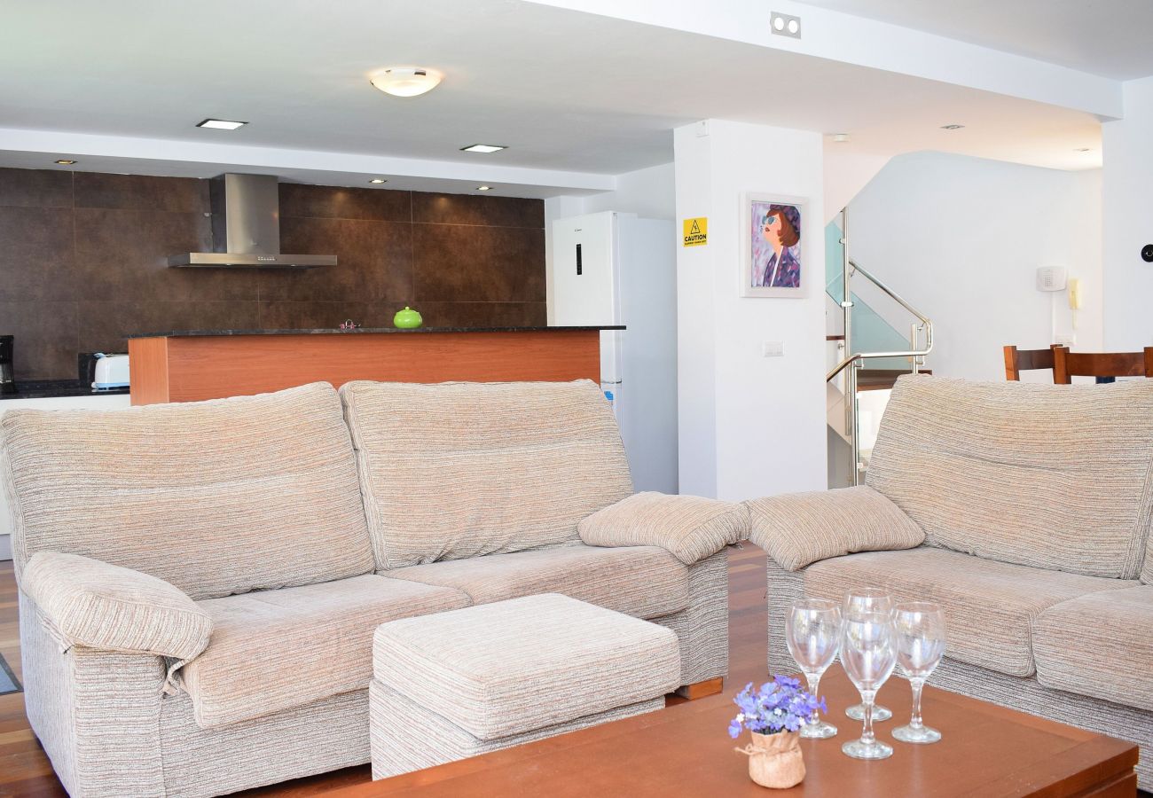 Townhouse in Playa de Muro - Siulador 107 fantastic villa with private pool, terrace, pool table, table tennis and air conditioning