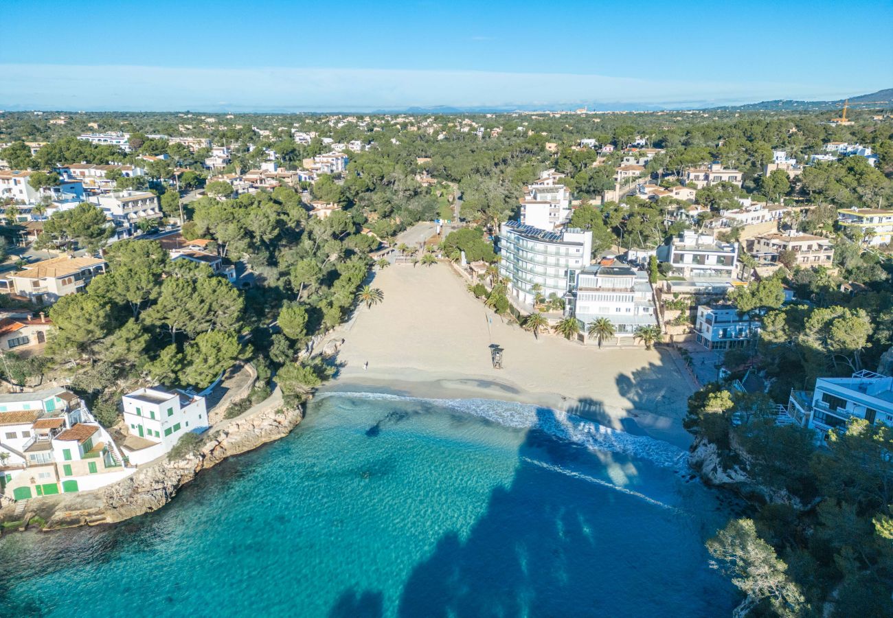 Apartment in Cala Santanyi - Sa Trona Beach House holiday getaway with views of Cala Santanyí just steps from the beach