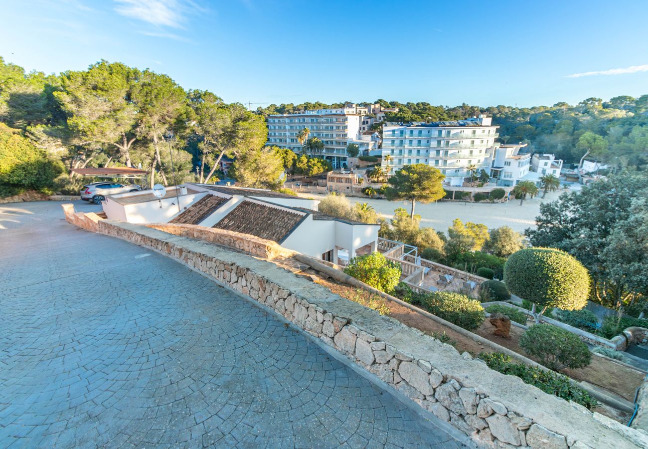 Apartment in Cala Santanyi - Sa Trona Beach House holiday getaway with views of Cala Santanyí just steps from the beach