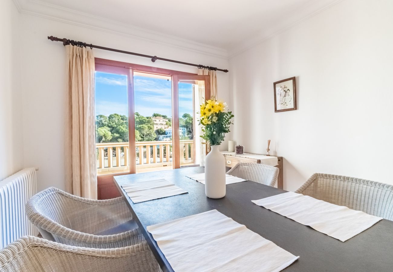 Apartment in Cala Santanyi - Sa Trona Beach House holiday getaway with views of Cala Santanyí just steps from the beach