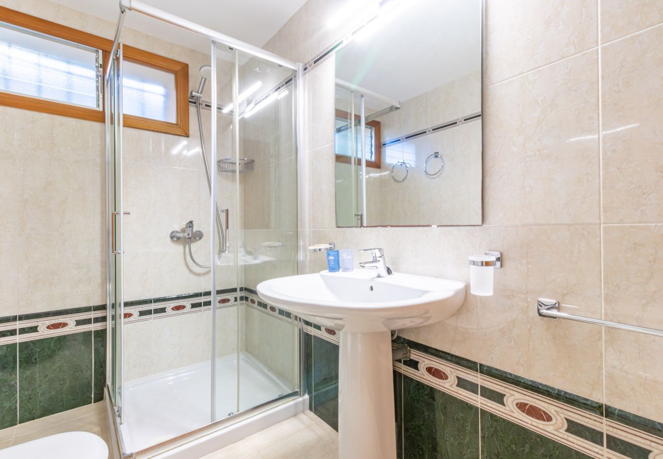 Apartment in Cala Santanyi - Sa Trona Beach House holiday getaway with views of Cala Santanyí just steps from the beach