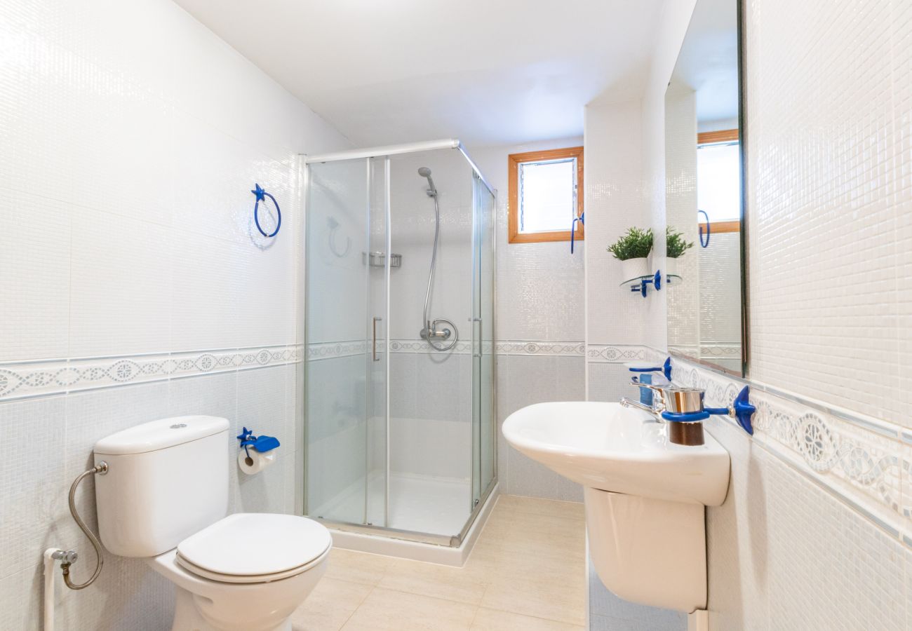 Apartment in Cala Santanyi - Sa Trona Beach House holiday getaway with views of Cala Santanyí just steps from the beach