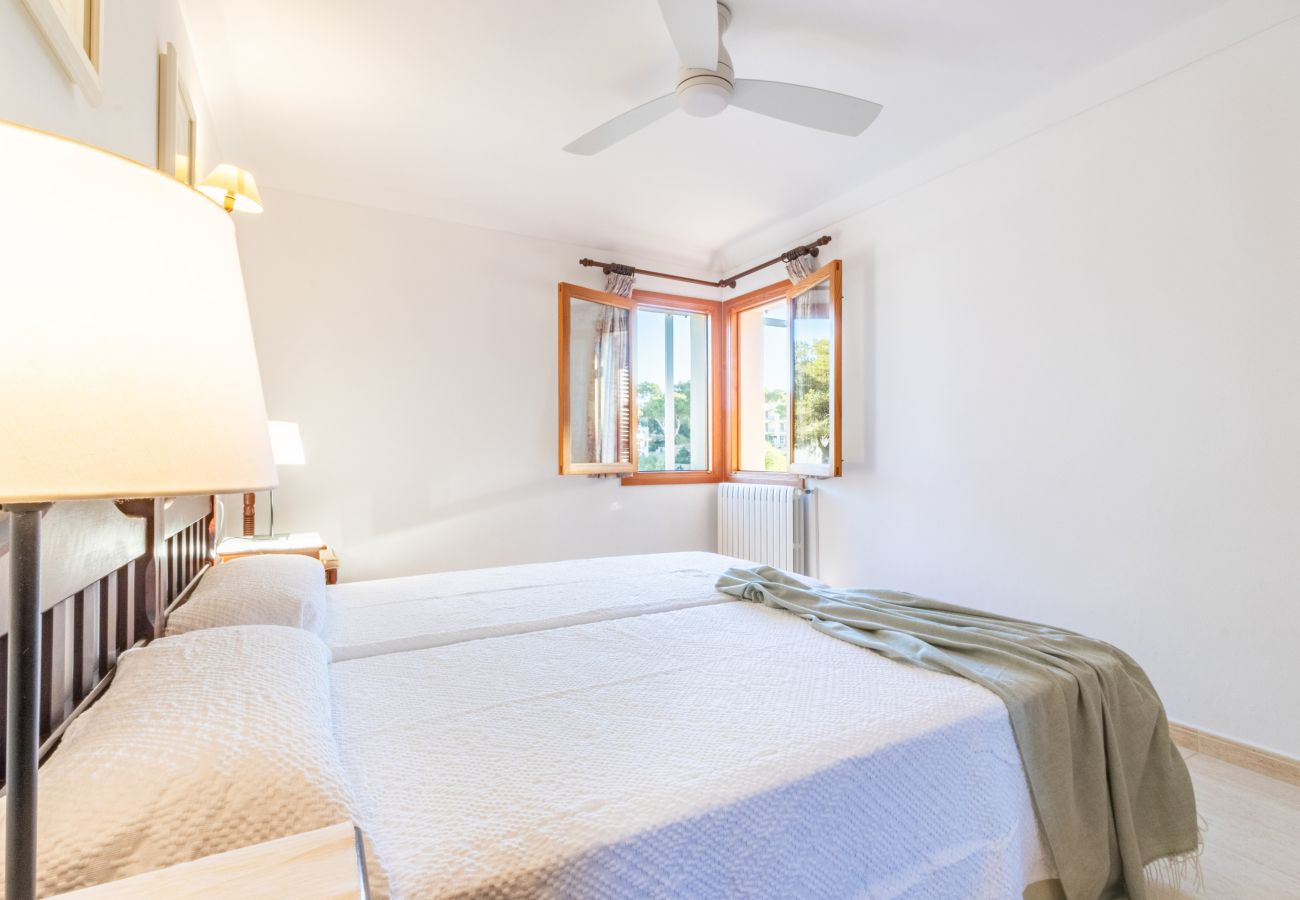 Apartment in Cala Santanyi - Sa Trona Beach House holiday getaway with views of Cala Santanyí just steps from the beach
