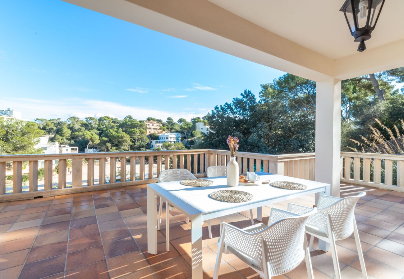 Apartment in Cala Santanyi - Sa Trona Beach House holiday getaway with views of Cala Santanyí just steps from the beach