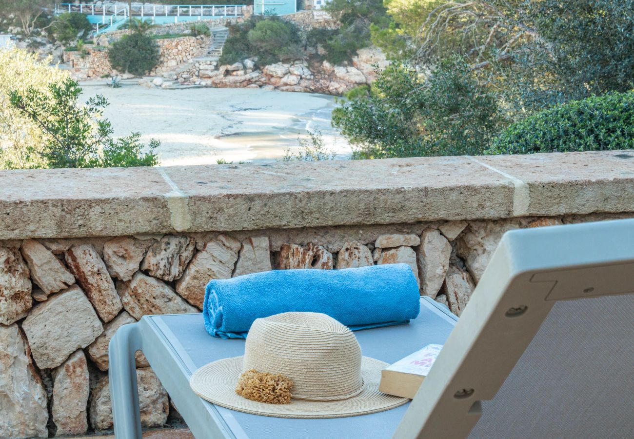 Apartment in Cala Santanyi - Sa Trona Beach House holiday getaway with views of Cala Santanyí just steps from the beach