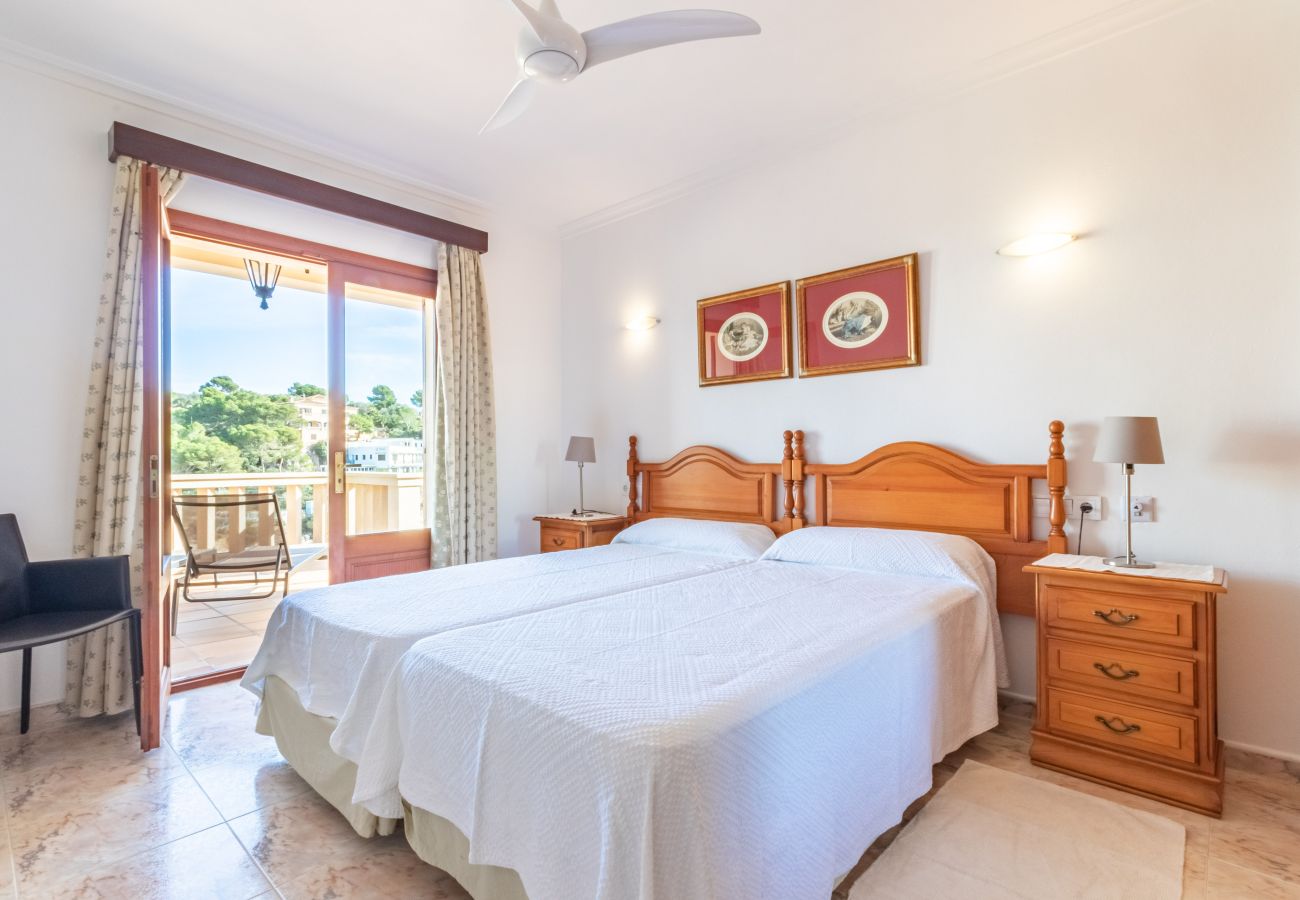 Apartment in Cala Santanyi - Sa Trona Beach House holiday getaway with views of Cala Santanyí just steps from the beach