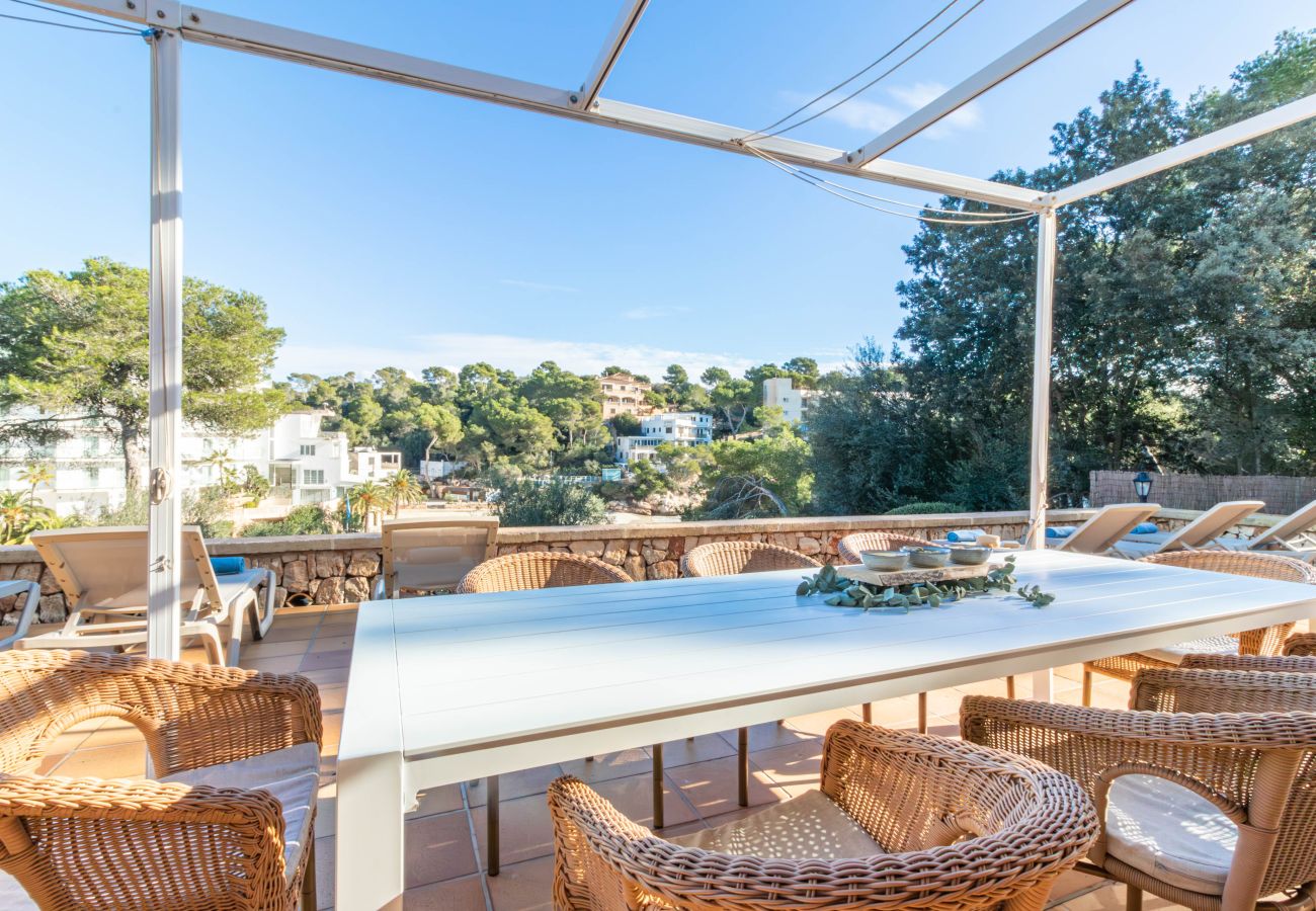 Apartment in Cala Santanyi - Sa Trona Beach House holiday getaway with views of Cala Santanyí just steps from the beach