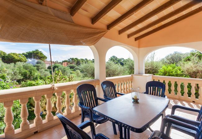 Chalet in Santanyi - Casa Blue comfortable home with pool in a quiet location between Cala Santanyí and Cala S'Amarador available for monthly stays Chalet in Santanyi - Casa Blue comfortable home with pool in a quiet location between Cala Santanyí and Cala S'Amarador available for monthly stays