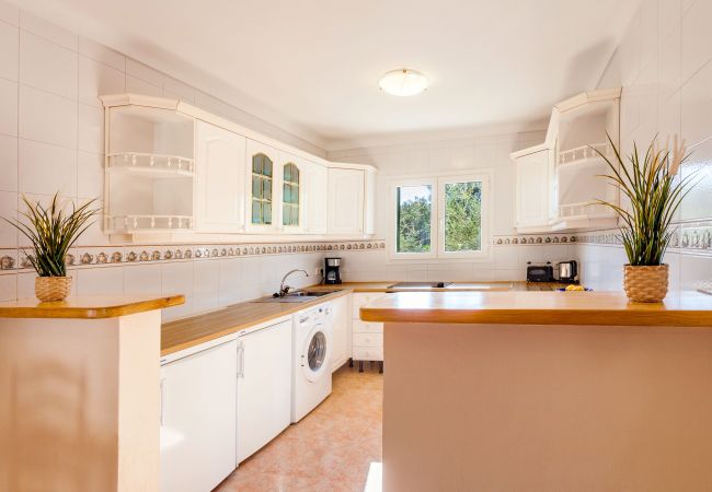 Chalet in Santanyi - Casa Blue comfortable home with pool in a quiet location between Cala Santanyí and Cala S'Amarador available for monthly stays Chalet in Santanyi - Casa Blue comfortable home with pool in a quiet location between Cala Santanyí and Cala S'Amarador available for monthly stays