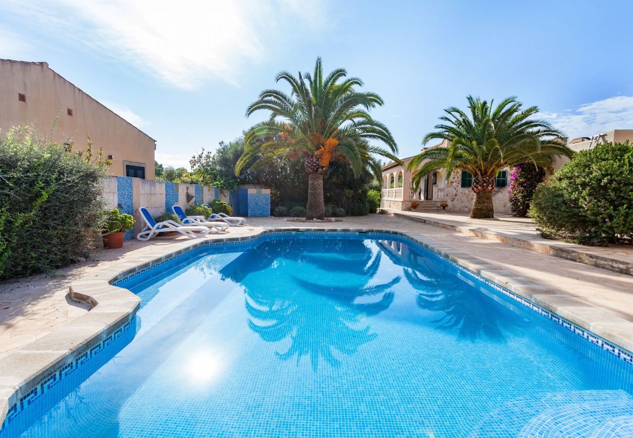 Chalet in Santanyi - Casa Blue comfortable home with pool in a quiet location between Cala Santanyí and Cala S'Amarador available for monthly stays