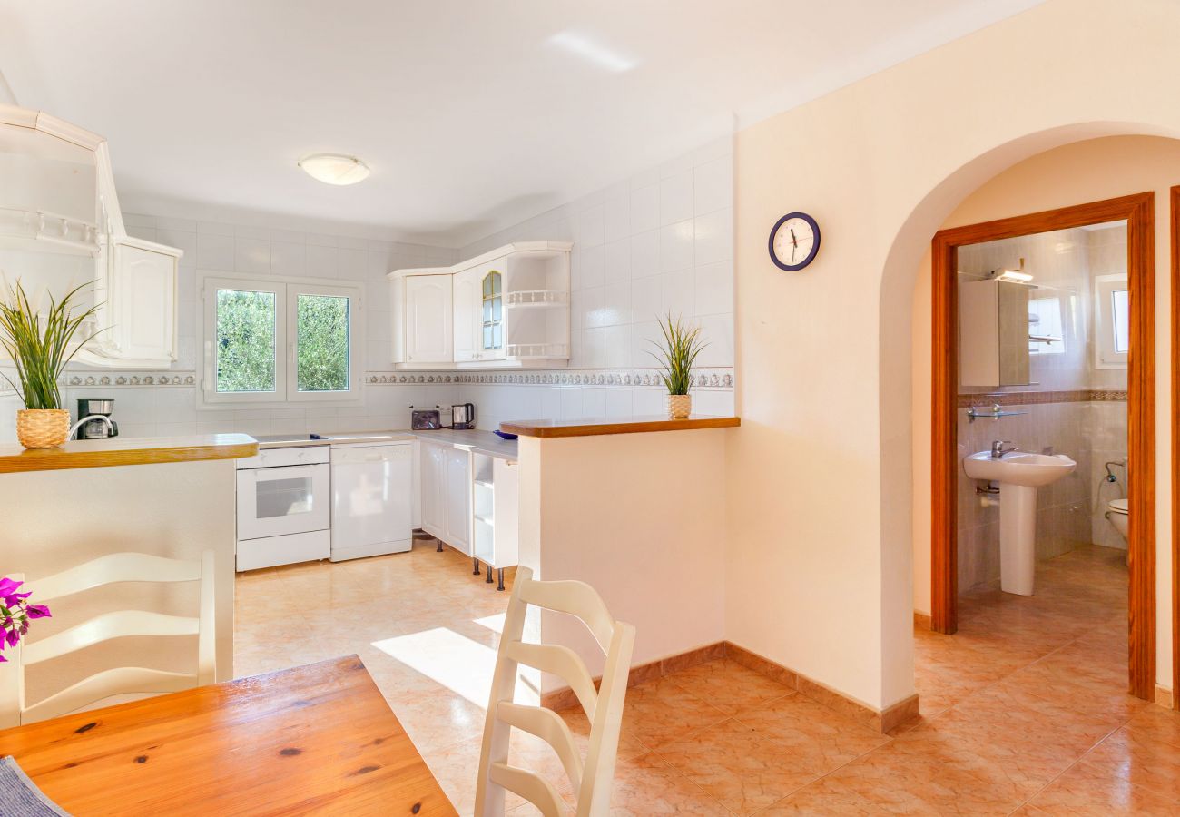 Chalet in Santanyi - Casa Blue comfortable home with pool in a quiet location between Cala Santanyí and Cala S'Amarador available for monthly stays