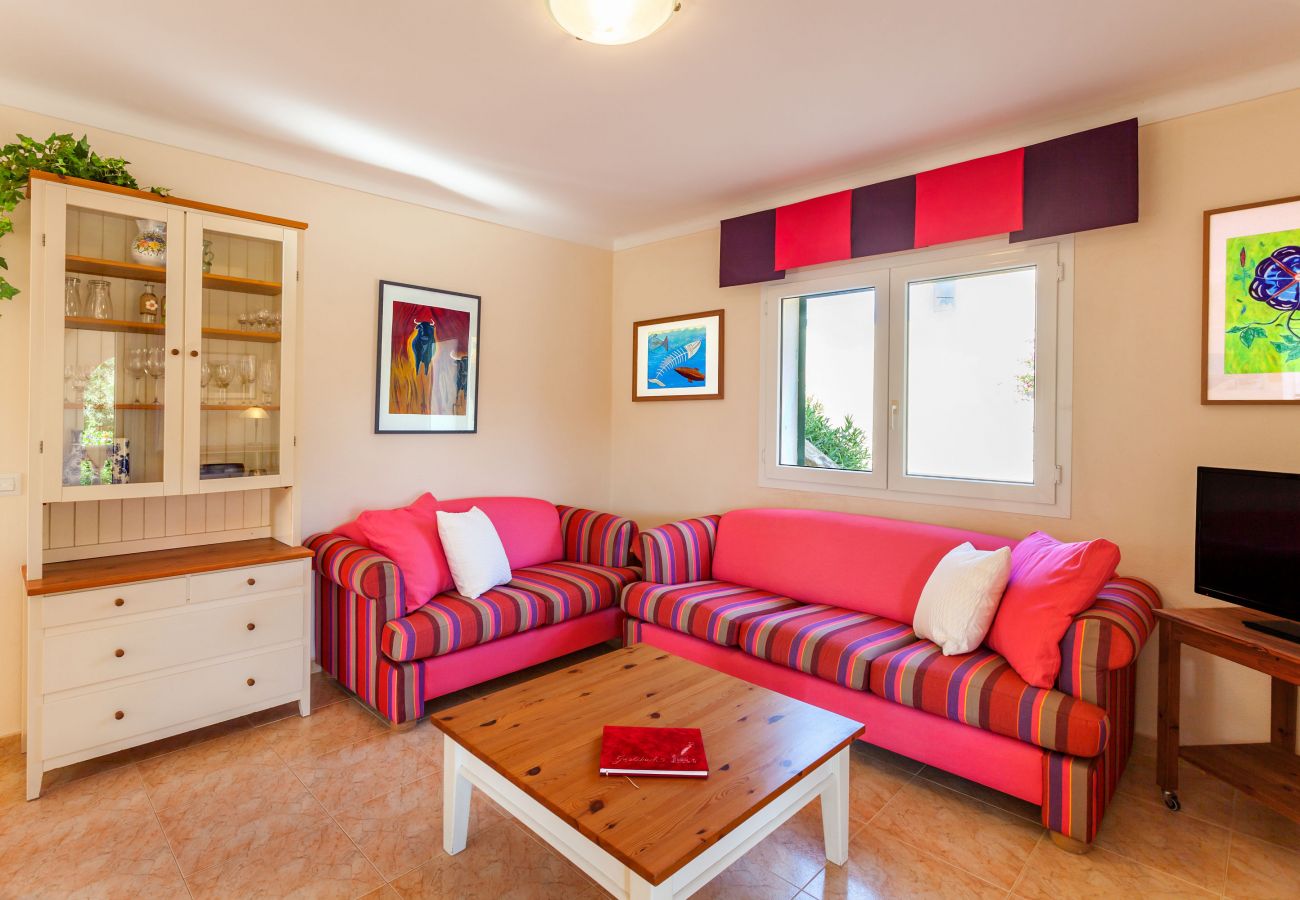 Chalet in Santanyi - Casa Blue comfortable home with pool in a quiet location between Cala Santanyí and Cala S'Amarador available for monthly stays
