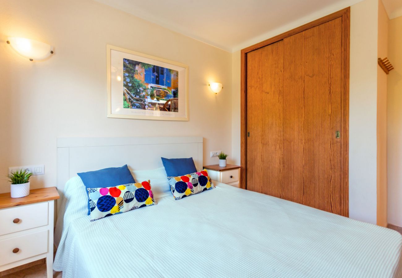 Chalet in Santanyi - Casa Blue comfortable home with pool in a quiet location between Cala Santanyí and Cala S'Amarador available for monthly stays