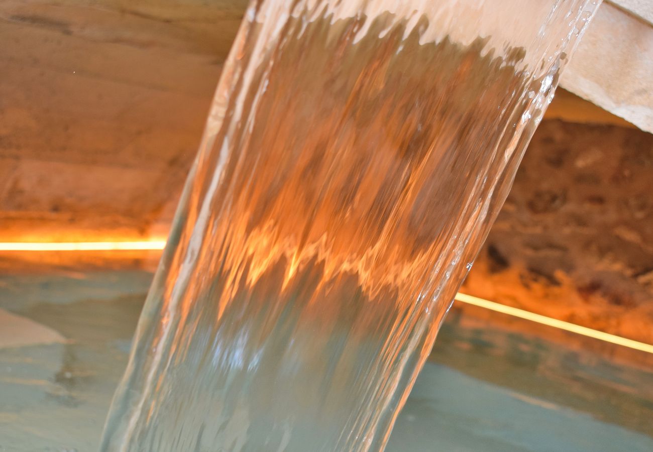 Townhouse in Arta - Alcariot 252 magnificent house with private pool, barbecue, air-conditioning and WiFi