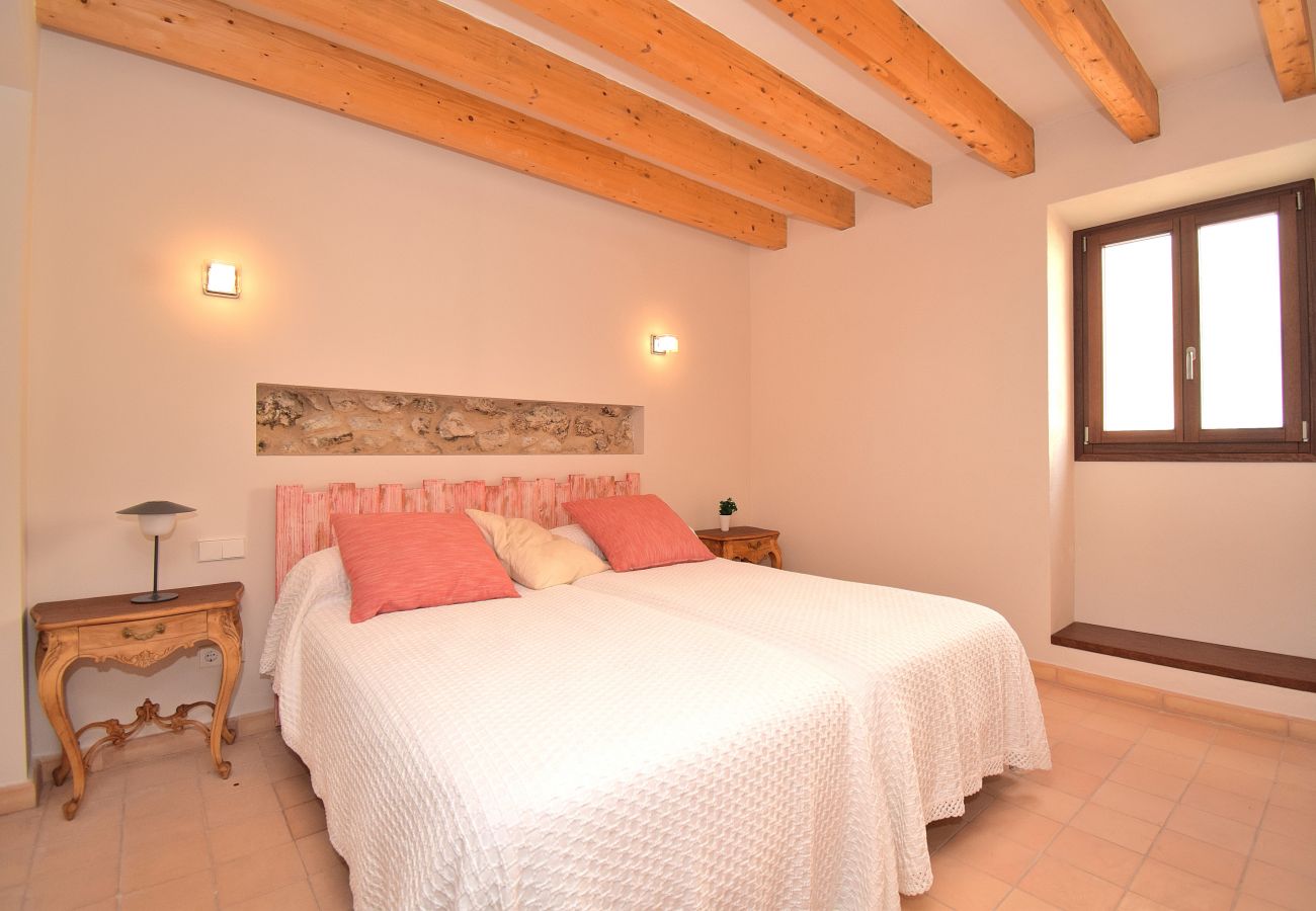 Townhouse in Arta - Alcariot 252 magnificent house with private pool, barbecue, air-conditioning and WiFi