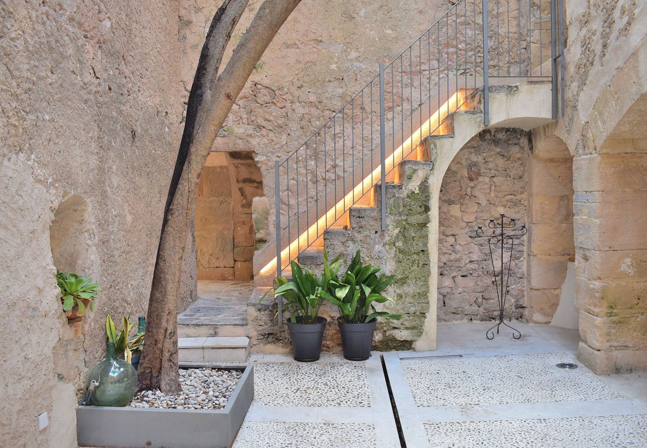 Townhouse in Arta - Alcariot 252 magnificent house with private pool, barbecue, air-conditioning and WiFi