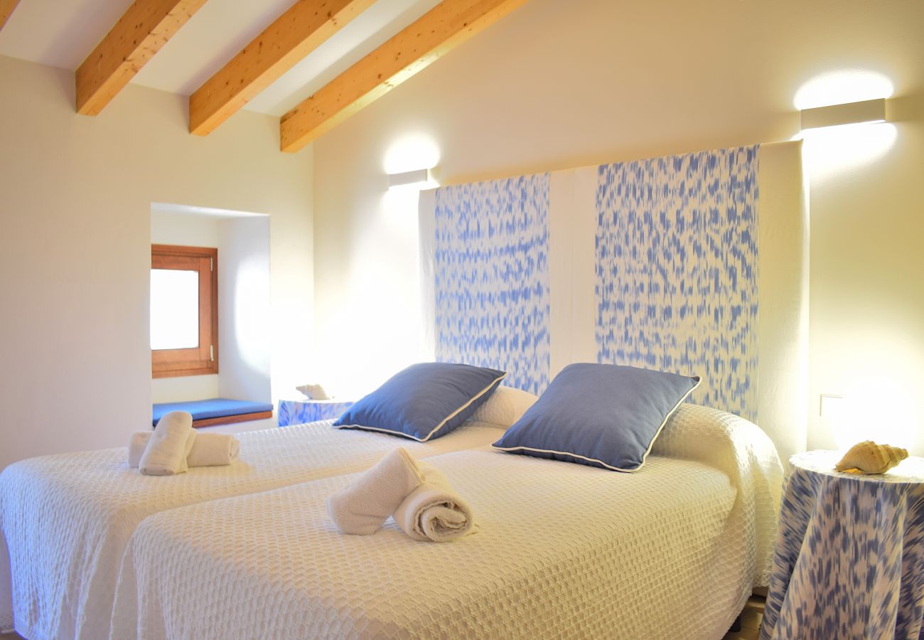 Townhouse in Arta - Alcariot 252 magnificent house with private pool, barbecue, air-conditioning and WiFi