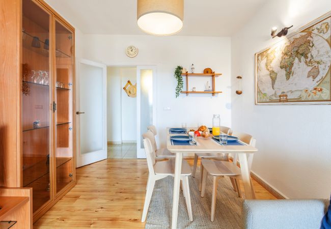 Apartment in Portocolom - La Ola Beach House seaside holiday house with shared pool in Porto Colom. Apartment in Portocolom - La Ola Beach House seaside holiday house with shared pool in Porto Colom.