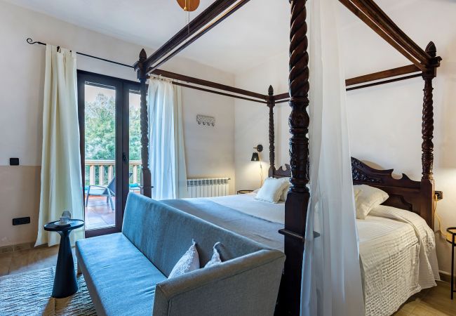 Country house in Portocolom - Pine Tree House Espiga Quiet Holiday House with Pool in Porto Colom, Perfect for Families & Relaxation Country house in Portocolom - Pine Tree House Espiga Quiet Holiday House with Pool in Porto Colom, Perfect for Families & Relaxation