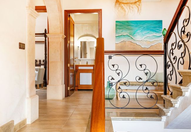 Country house in Portocolom - Pine Tree House Espiga Quiet Holiday House with Pool in Porto Colom, Perfect for Families & Relaxation Country house in Portocolom - Pine Tree House Espiga Quiet Holiday House with Pool in Porto Colom, Perfect for Families & Relaxation