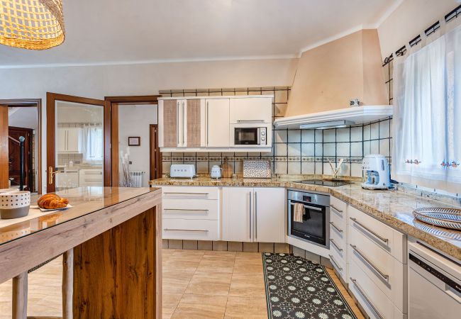 Country house in Portocolom - Pine Tree House Espiga Quiet Holiday House with Pool in Porto Colom, Perfect for Families & Relaxation Country house in Portocolom - Pine Tree House Espiga Quiet Holiday House with Pool in Porto Colom, Perfect for Families & Relaxation