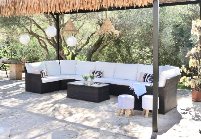 Country house in Portocolom - Pine Tree House Espiga Quiet Holiday House with Pool in Porto Colom, Perfect for Families & Relaxation Country house in Portocolom - Pine Tree House Espiga Quiet Holiday House with Pool in Porto Colom, Perfect for Families & Relaxation