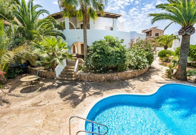 Apartment in Santanyi - Holiday apartment Oasis on the upper floor with comfort and charm, pool, and a prime location close to the beach in Cala Santanyí  Apartment in Santanyi - Holiday apartment Oasis on the upper floor with comfort and charm, pool, and a prime location close to the beach in Cala Santanyí