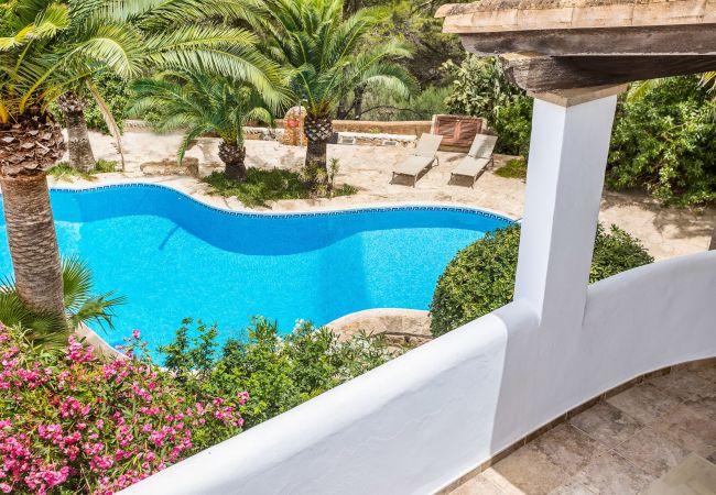 Apartment in Santanyi - Holiday apartment Oasis on the upper floor with comfort and charm, pool, and a prime location close to the beach in Cala Santanyí  Apartment in Santanyi - Holiday apartment Oasis on the upper floor with comfort and charm, pool, and a prime location close to the beach in Cala Santanyí