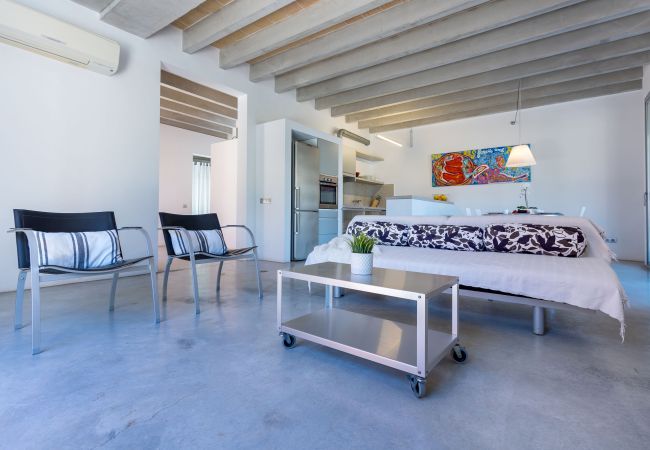 Apartment in Es Llombards - CASA DE LA PINTORA << Lower Floor Adults Only