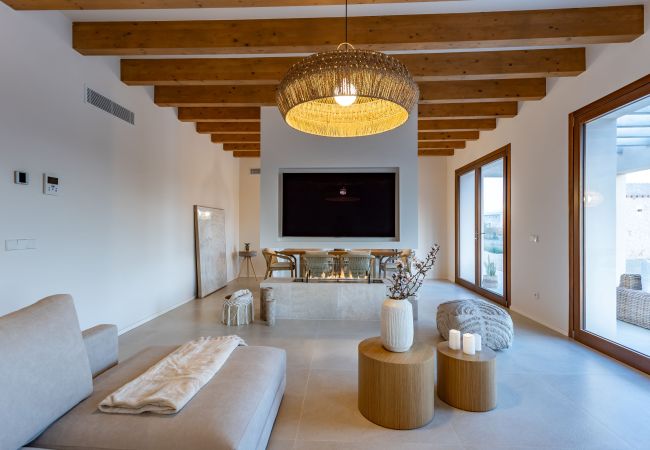 Villa in Ses Salines - Casa Sa Cisterna spacious and modern house for monthly rental in a quiet location on the outskirts of Ses Salines in southeast Mallorca Villa in Ses Salines - Casa Sa Cisterna spacious and modern house for monthly rental in a quiet location on the outskirts of Ses Salines in southeast Mallorca