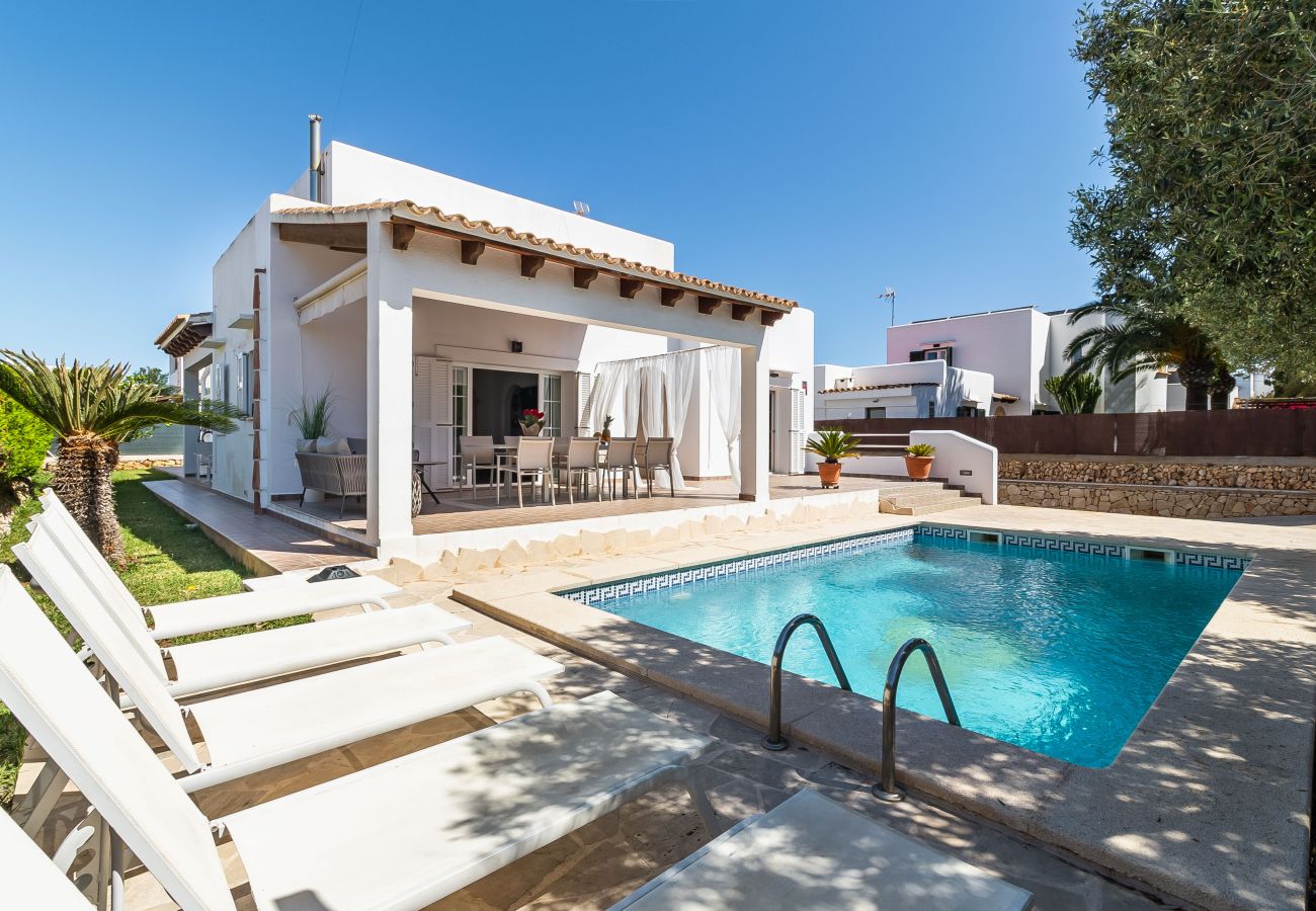 House in Cala d'Or - Holiday Home Casa Ferrera with Pool in Cala d'Or