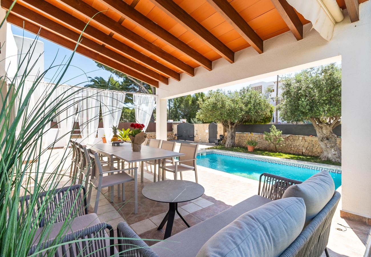 House in Cala d'Or - Holiday Home Casa Ferrera with Pool in Cala d'Or